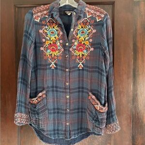 Johnny Was Navy Button-Up Pocketed tunic Top with Multicolor Floral Embroidery